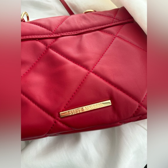 NWT Steve Madden Red Puffy Purse - Picture 7 of 8